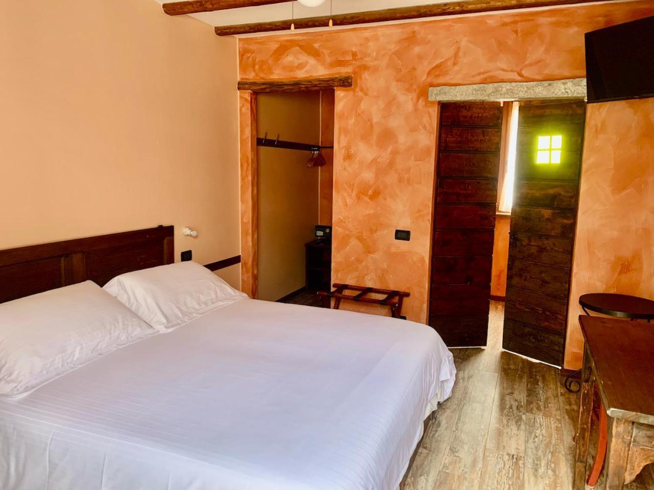 Agriturismo Il Talento Nella Quiete Кастильоне-д'Интельви Экстерьер фото