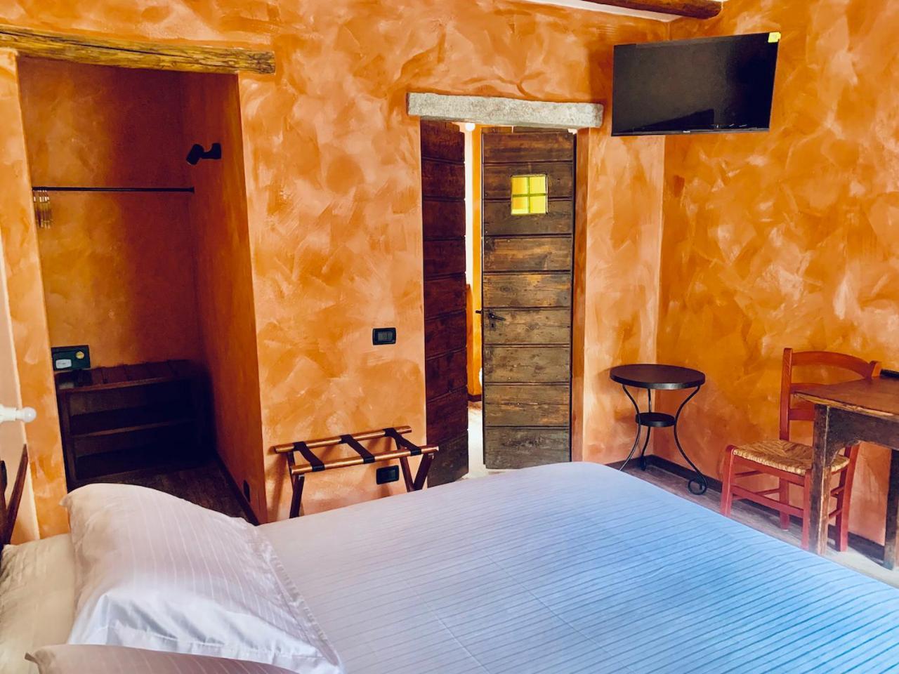 Agriturismo Il Talento Nella Quiete Кастильоне-д'Интельви Экстерьер фото