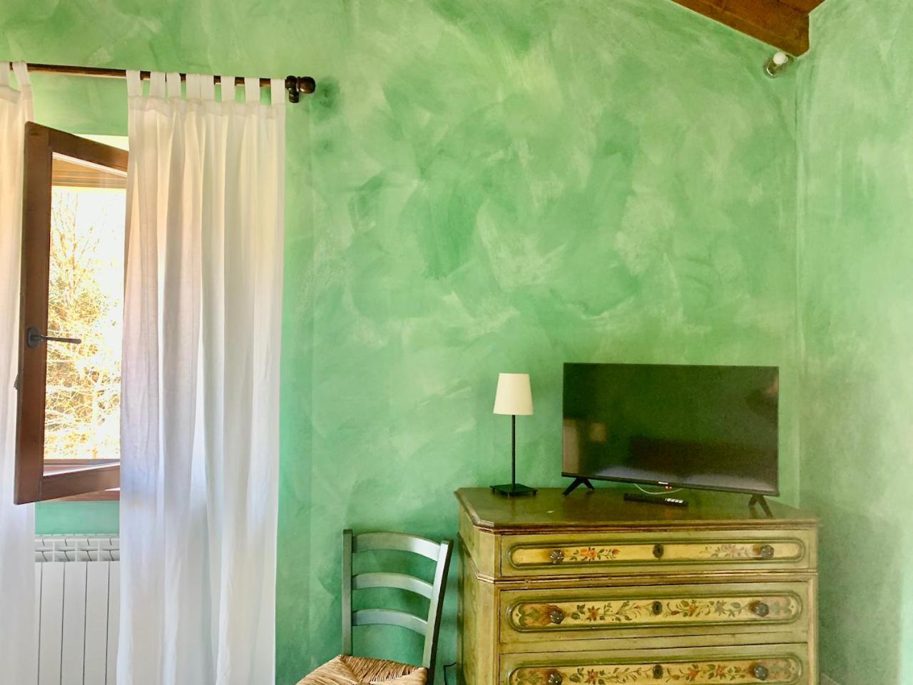 Agriturismo Il Talento Nella Quiete Кастильоне-д'Интельви Экстерьер фото