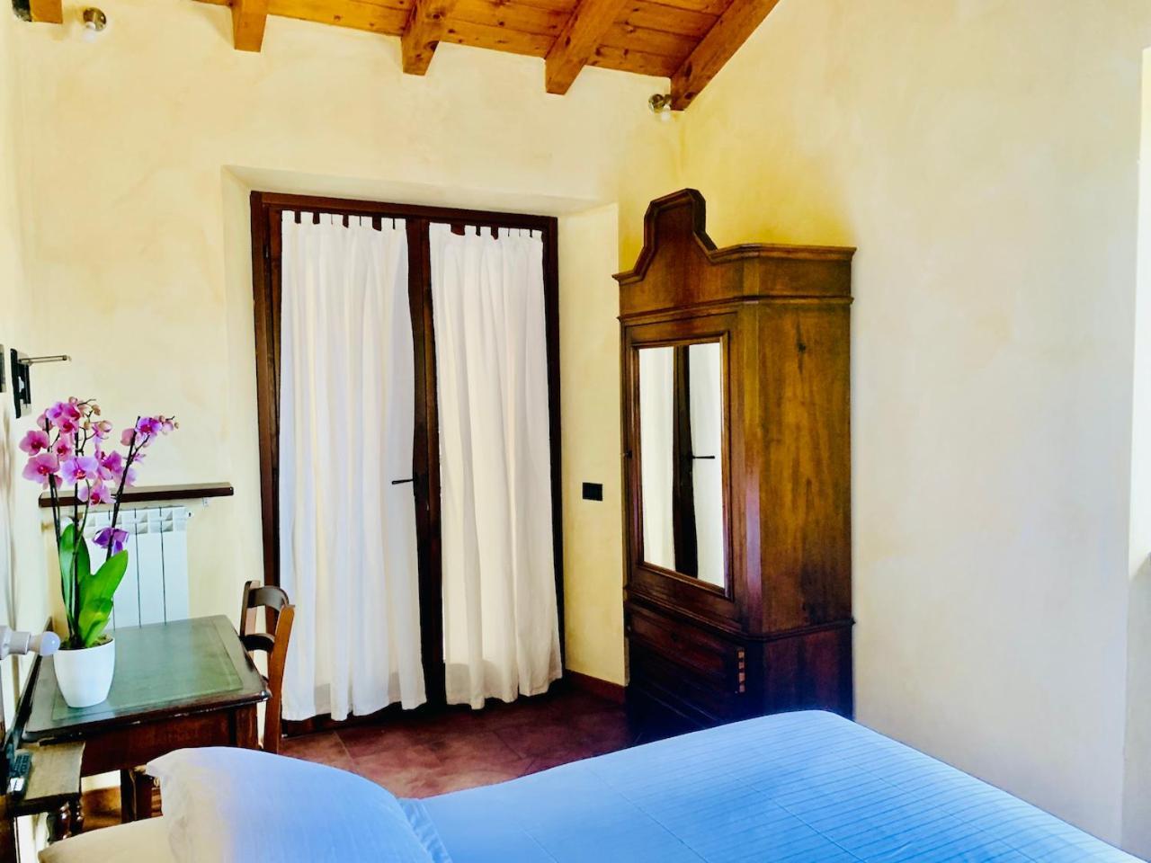 Agriturismo Il Talento Nella Quiete Кастильоне-д'Интельви Экстерьер фото