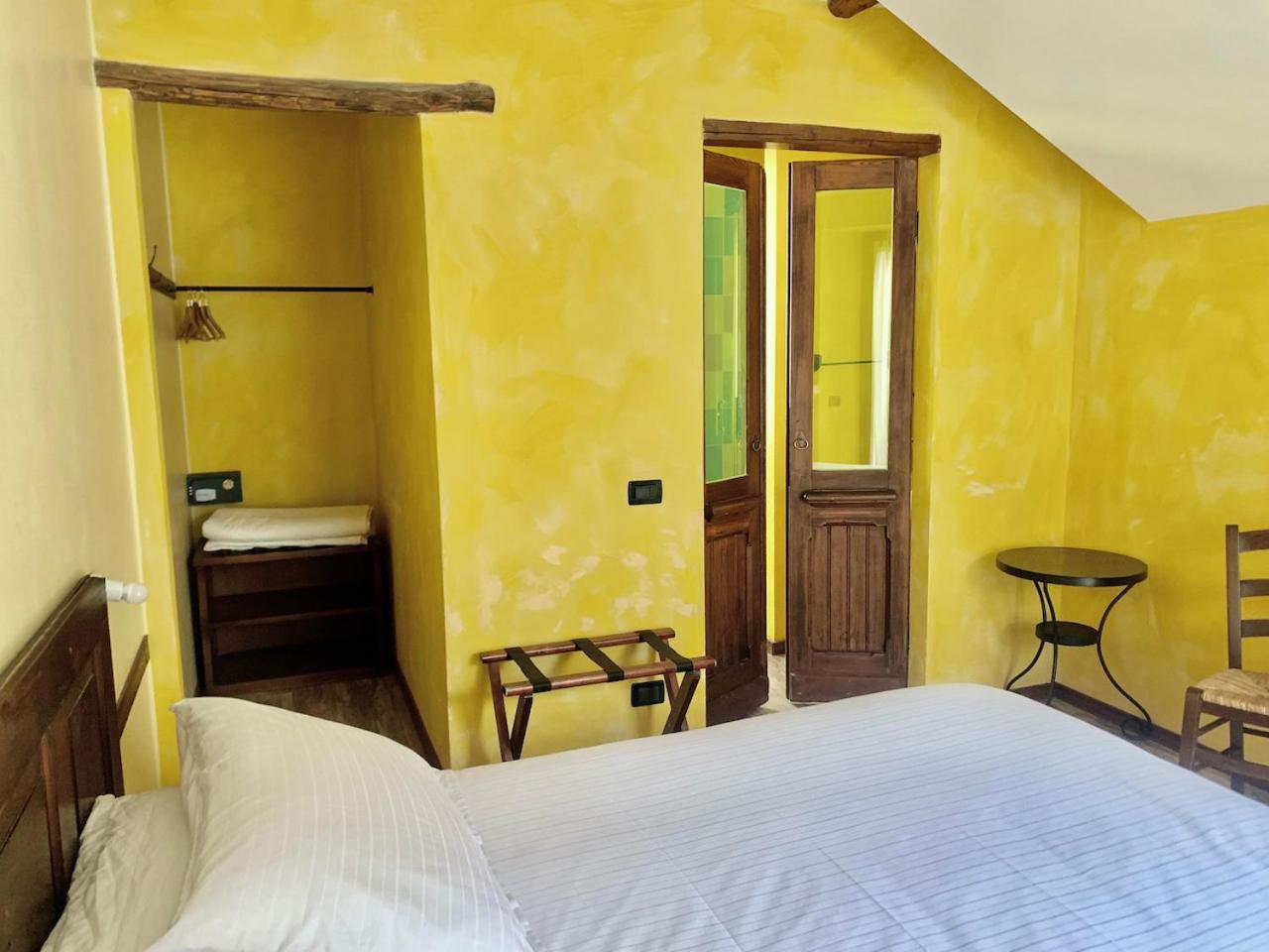 Agriturismo Il Talento Nella Quiete Кастильоне-д'Интельви Экстерьер фото