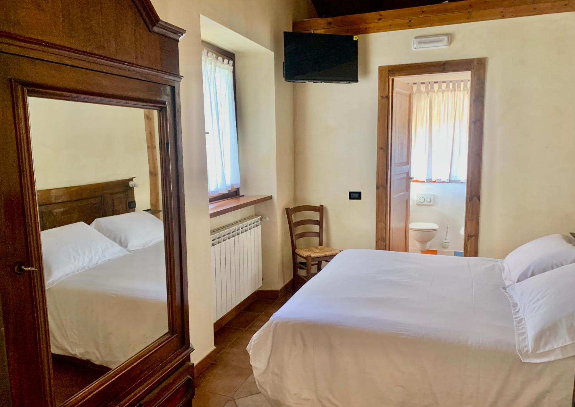 Agriturismo Il Talento Nella Quiete Кастильоне-д'Интельви Экстерьер фото